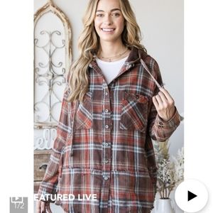NWT Oli & Hali Plaid Hooded Top